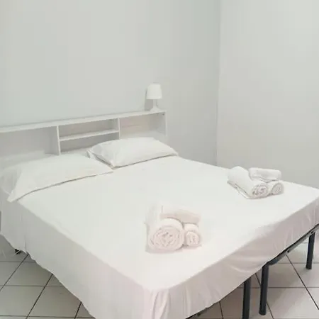 Casa Intera 1 Km Dalla Lägenhet Catania