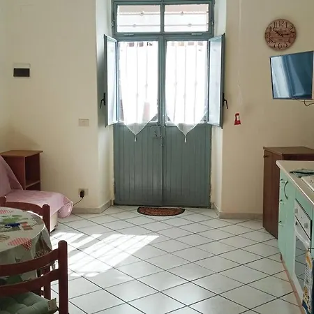 Casa Intera 1 Km Dalla *