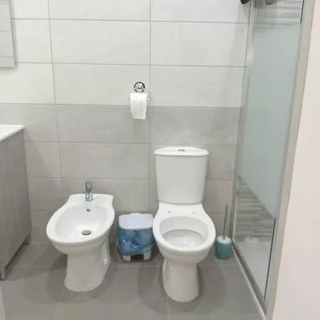 Casa Intera 1 Km Dalla Lägenhet